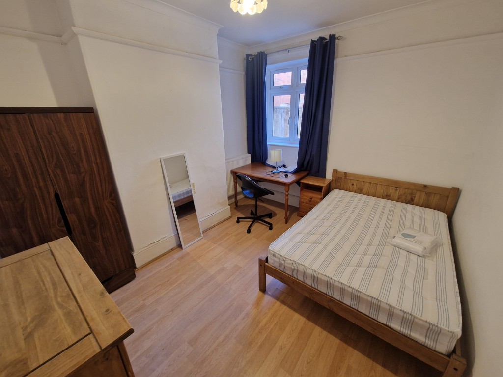 Images for Waverley Avenue, Exeter