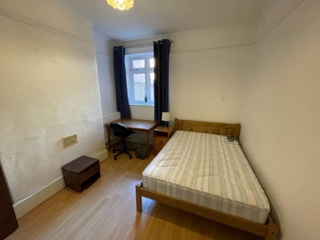 Images for Waverley Avenue, Exeter