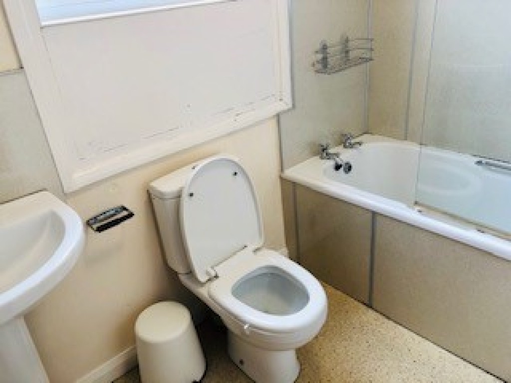 Images for Victoria Street Maisonette, Exeter