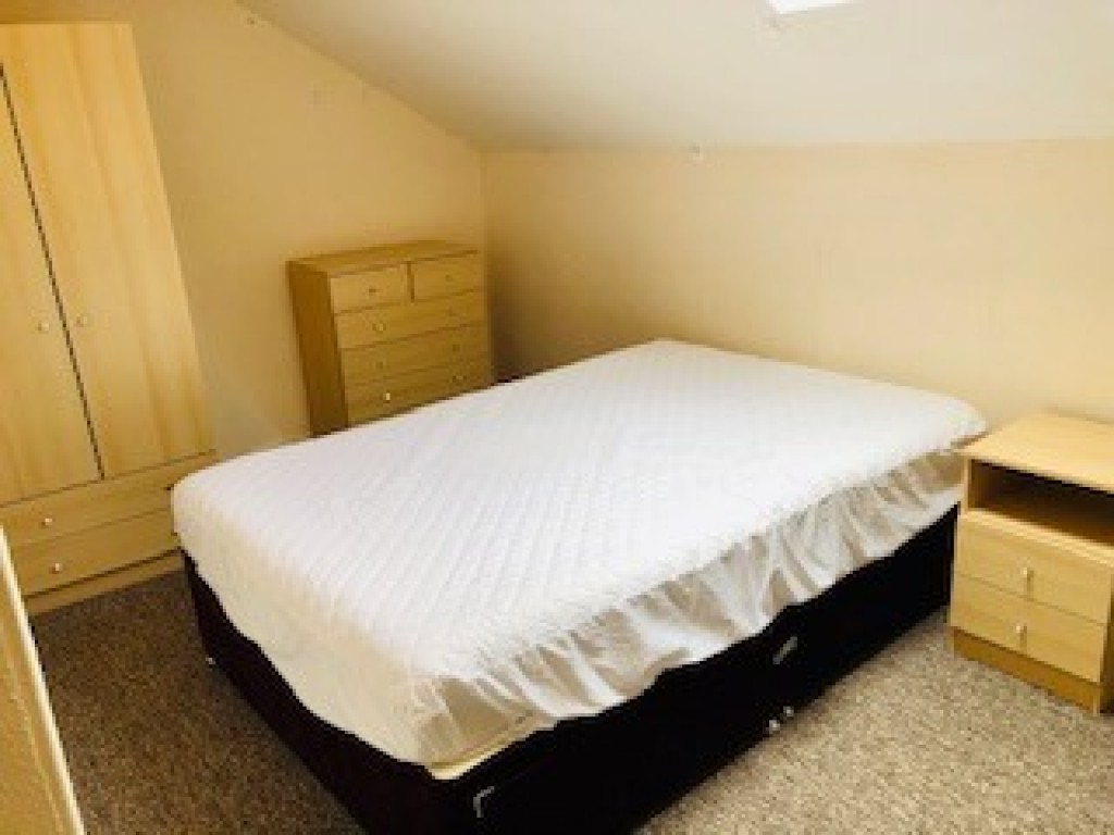 Images for Victoria Street Maisonette, Exeter