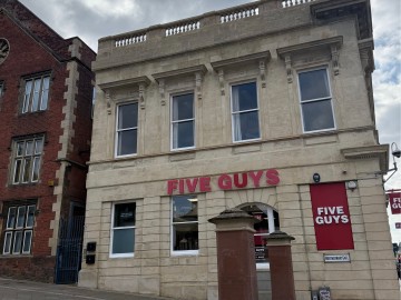 image of Flat 2, 74 Queen Street, Bills Included