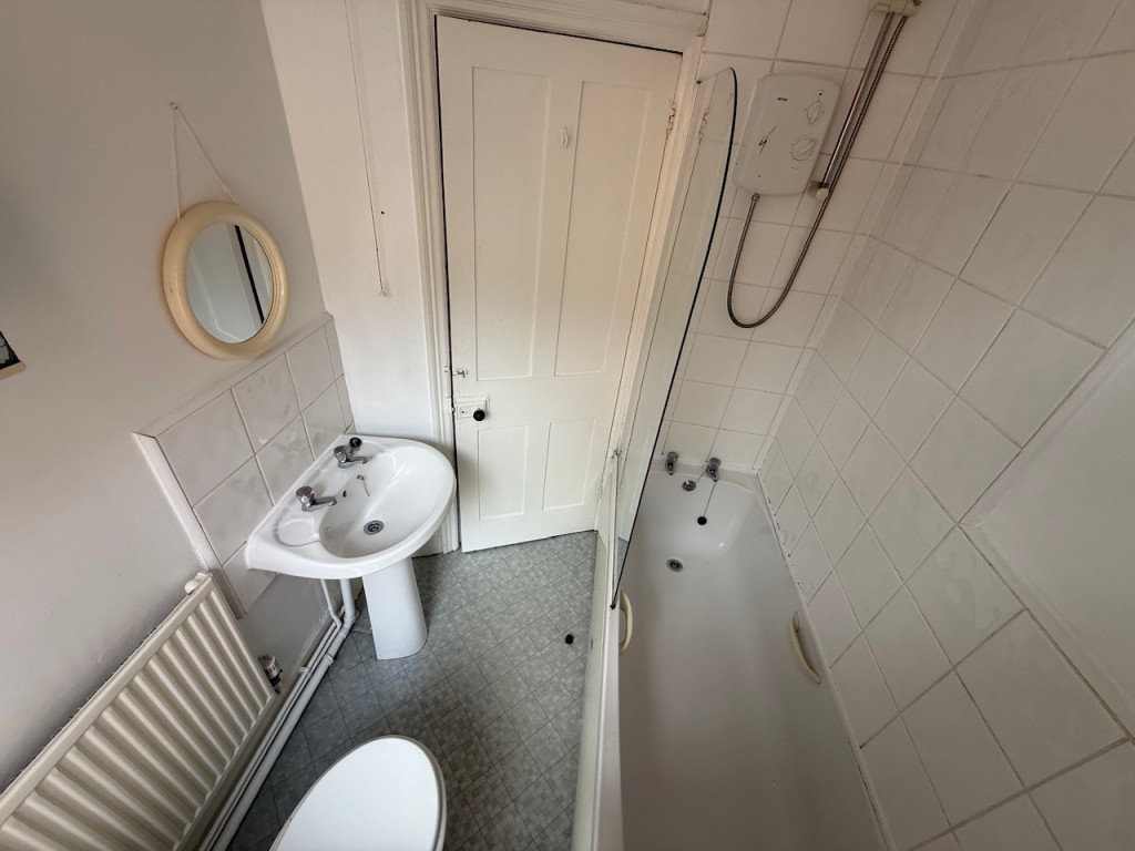 Images for Pinhoe Road - Top Floor, Exeter
