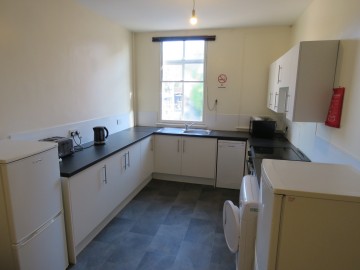 image of 93-94 Fore Street - Top Floor, Includes Utility Bills