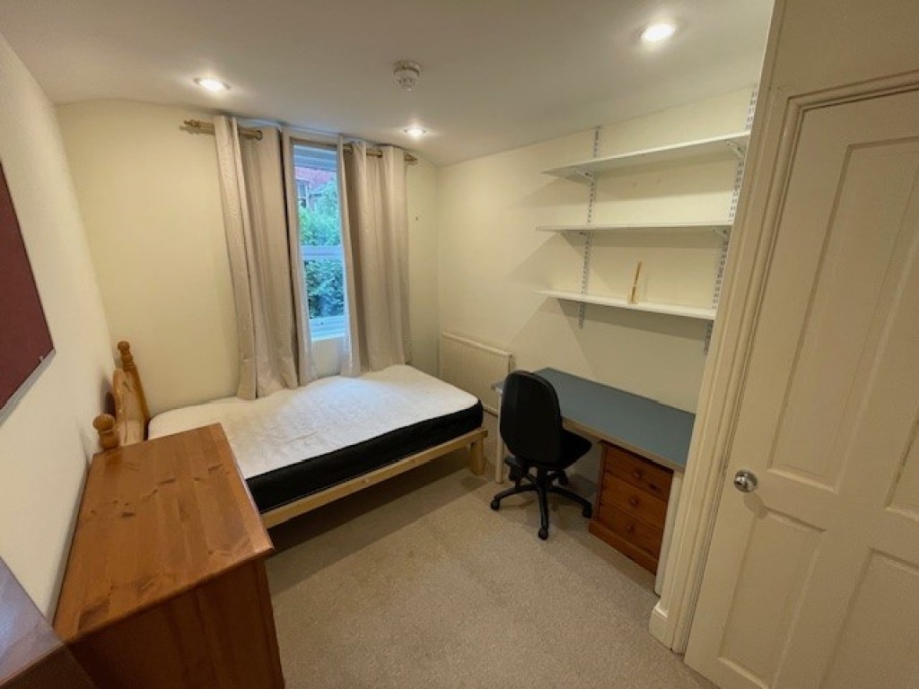 Images for Hillsborough Avenue, Exeter