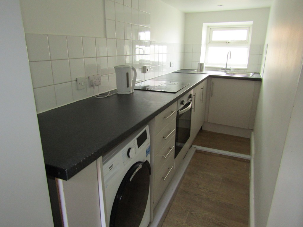 Images for Well Street, Rooms Available Including Bills, Exeter