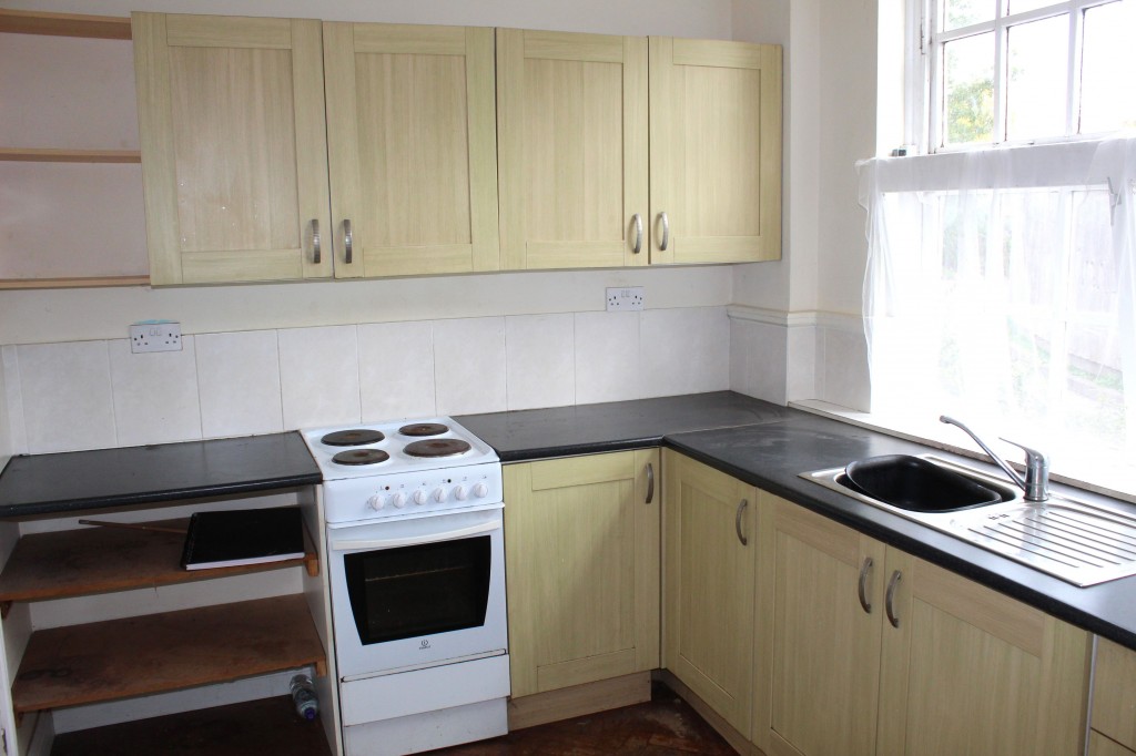 Images for The Lodge, Western Road, Crediton