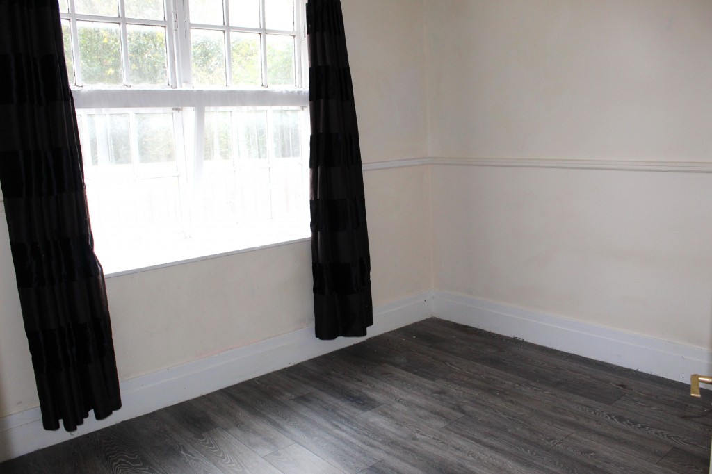 Images for The Lodge, Western Road, Crediton