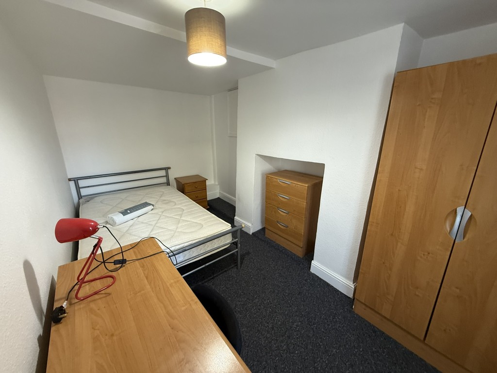 Images for Well Street - Room Available, from January 2026 - Bills Included, Exeter