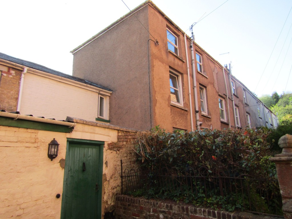 Images for Albert Terrace, High Street, Crediton